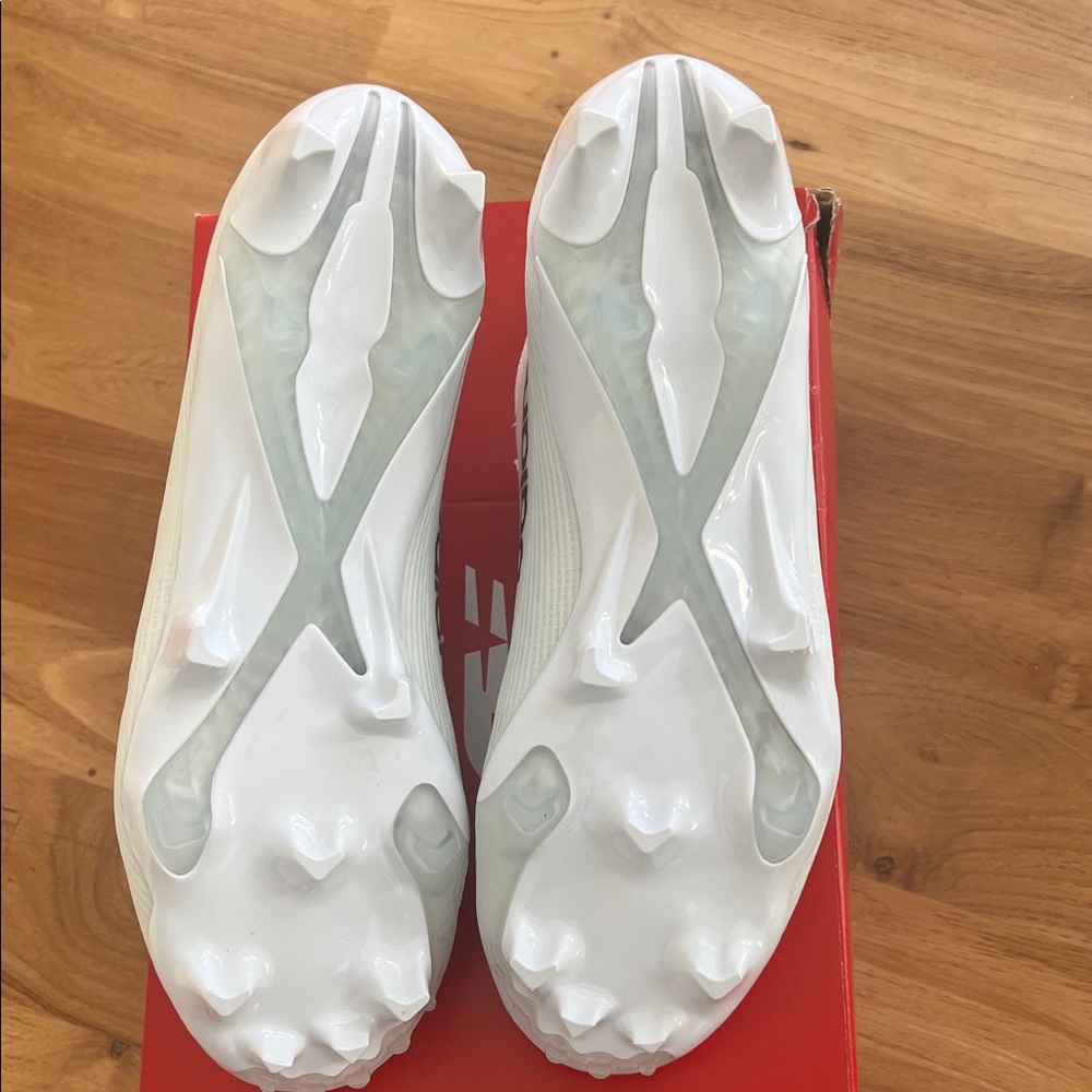 New Balance Lacrosse cleats- new in the box - Picture 5 of 8